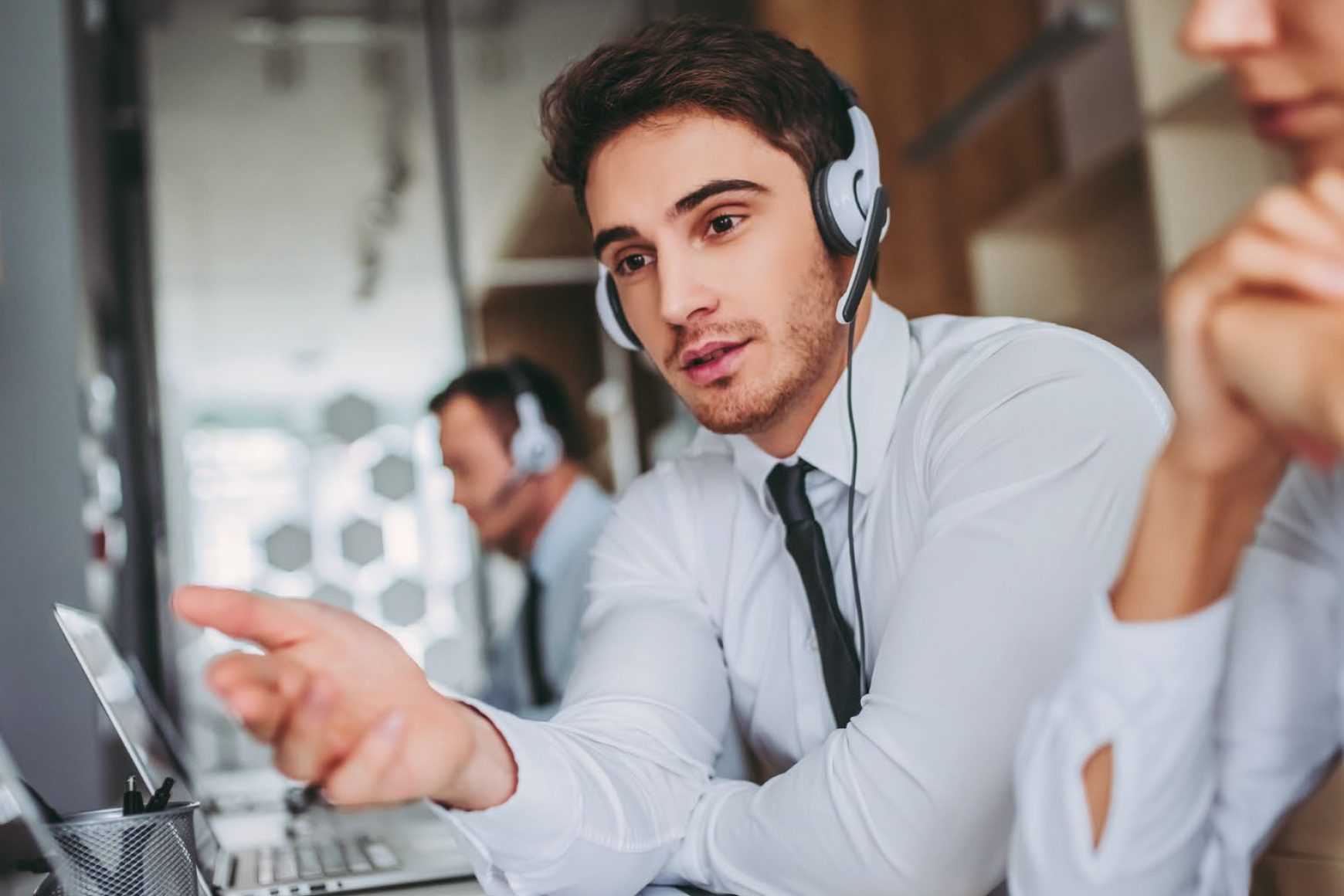 The Cloud Customer Experience: Moving Away from Legacy Contact Center Providers