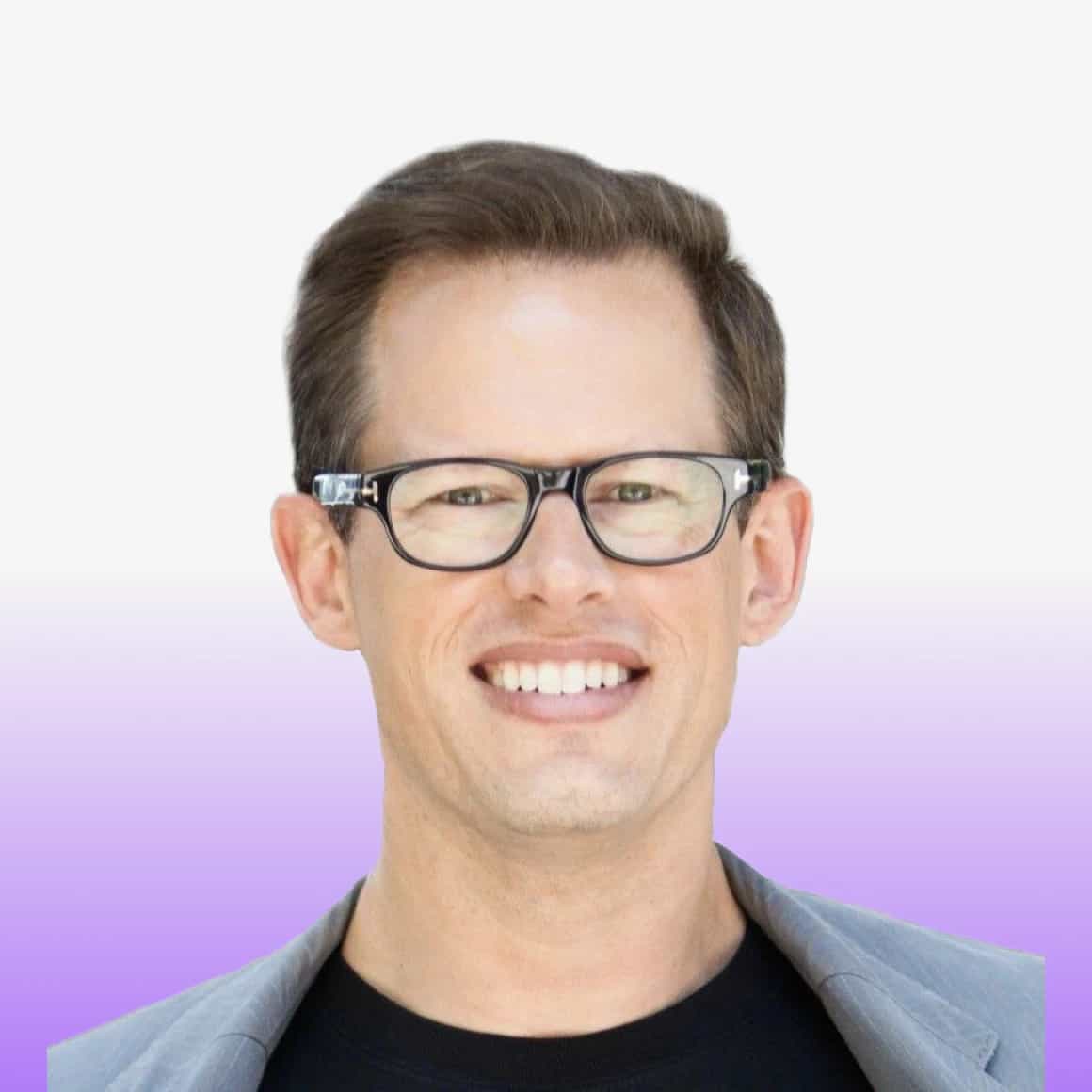 Headshot Michael Connor